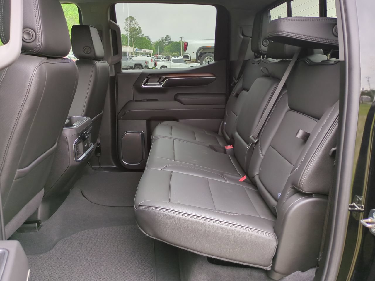 Used 2024 GMC Sierra 1500 Denali w/ Denali Reserve Package AWD/4WD image 14