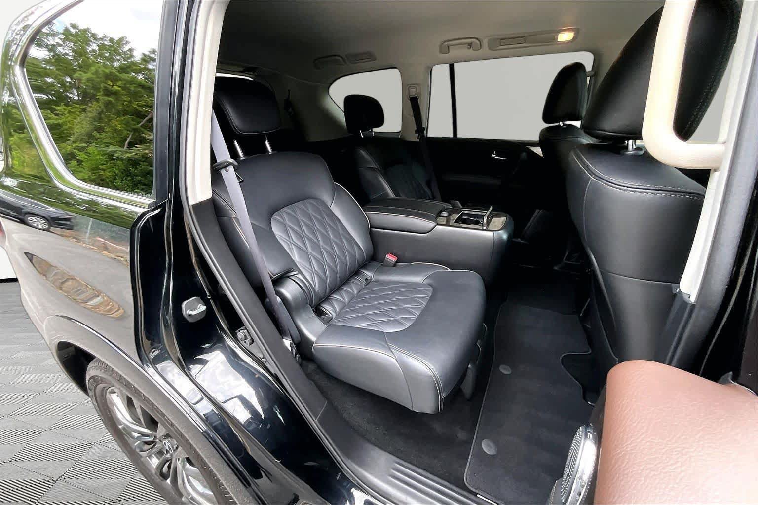 Used 2024 Nissan Armada Platinum w/ Captain's Chairs Package RWD image 20