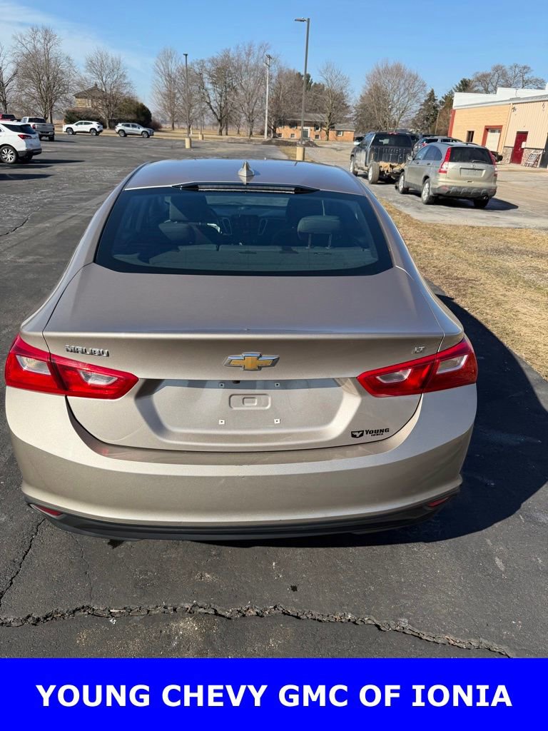 Used 2023 Chevrolet Malibu LT image 4