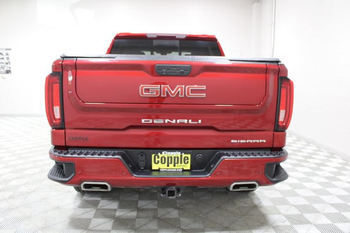Used 2022 GMC Sierra 1500 Denali w/ Driver Alert Package II AWD/4WD image 11