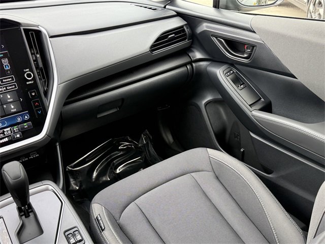 Used 2025 Subaru Crosstrek 2.0i Premium image 13