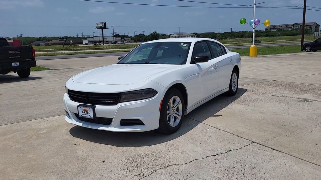 Used 2023 Dodge Charger SXT RWD image 3