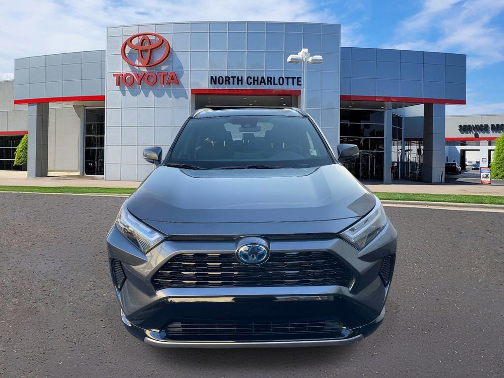 Used 2023 Toyota RAV4 SE w/ Convenience Package image 5