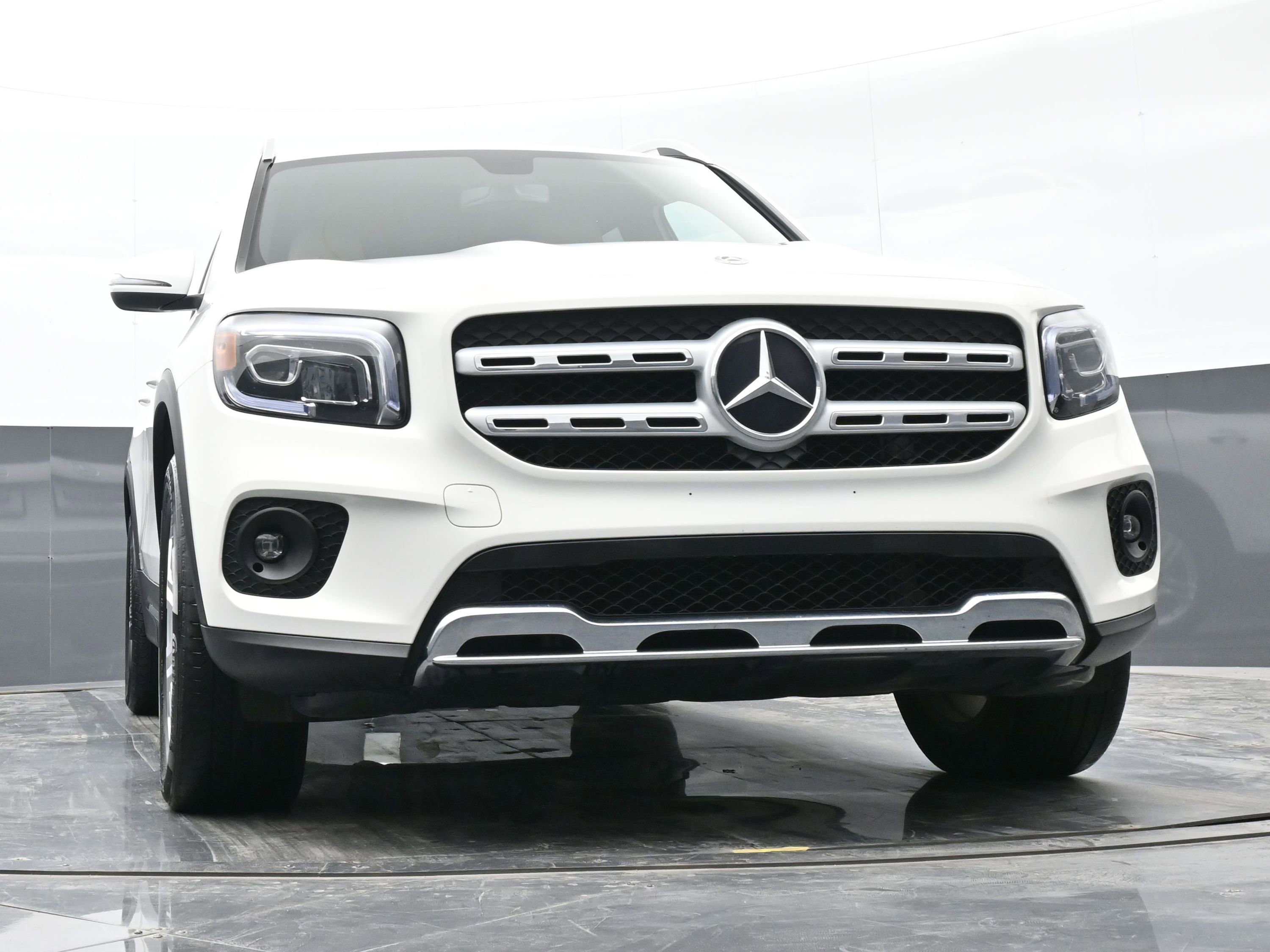 Used 2020 Mercedes-Benz GLB 250 image 36