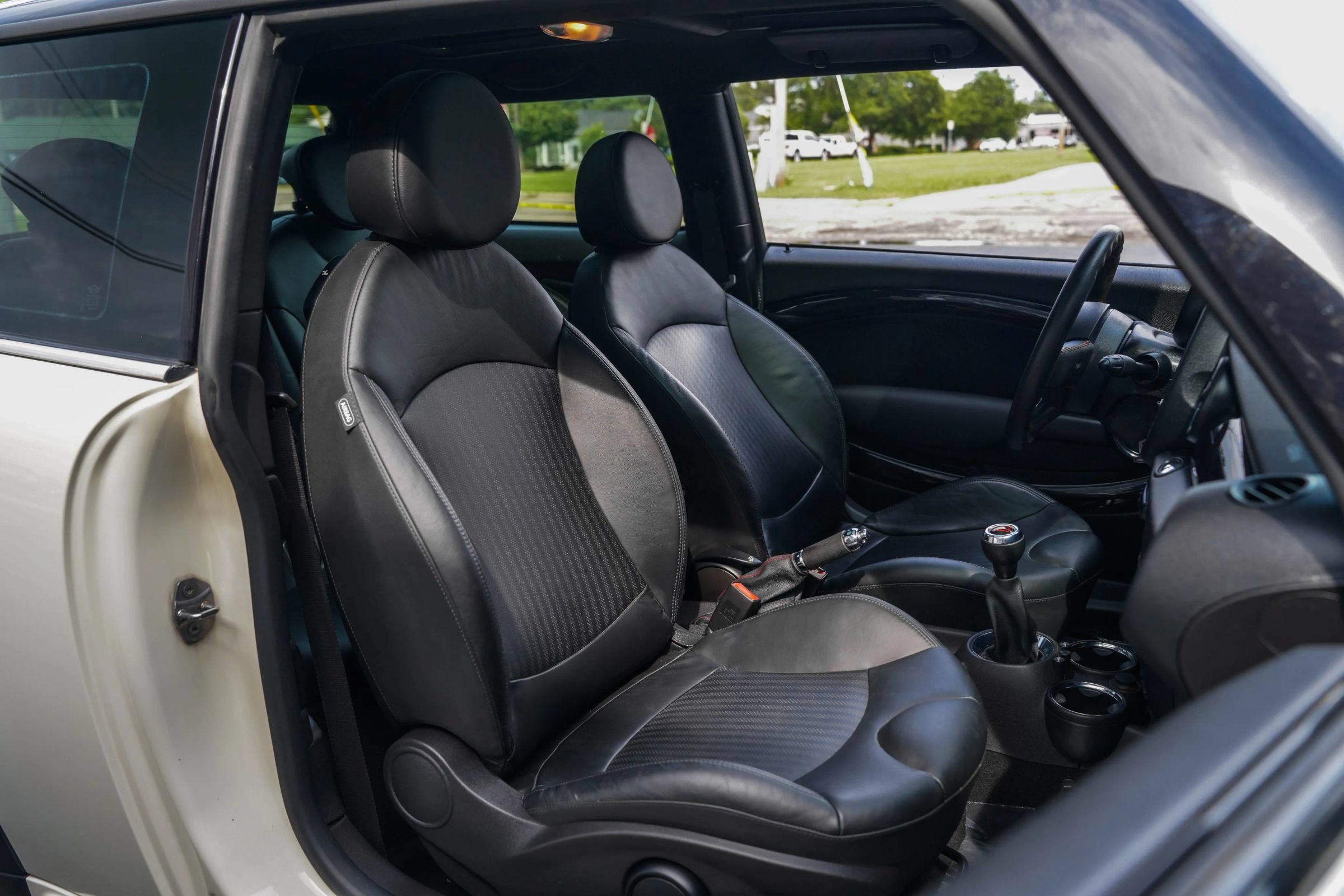 Used 2011 MINI Cooper John Cooper Works FWD image 22