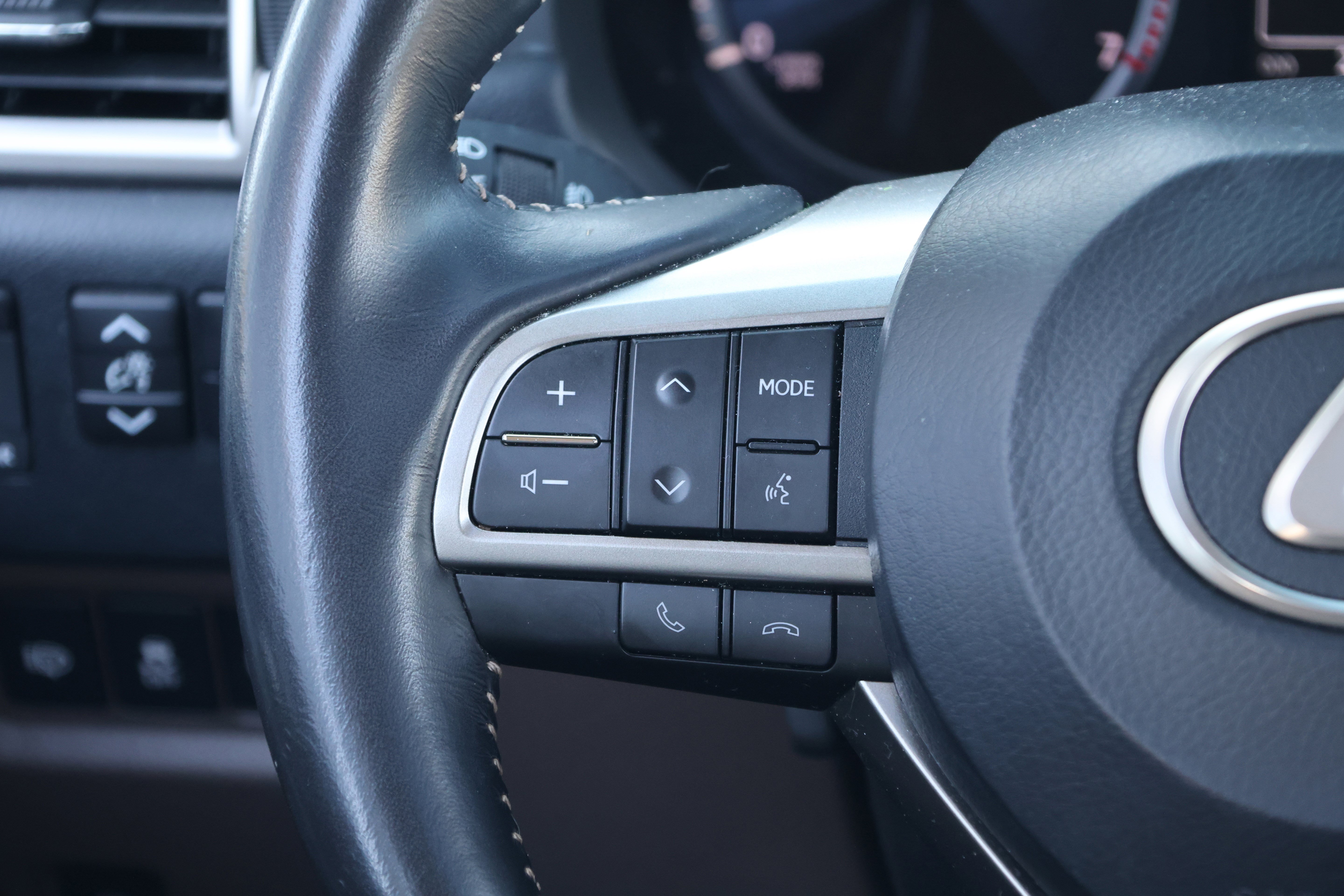 Certified 2023 Lexus GX 460 Premium w/ Premium Package AWD/4WD image 19