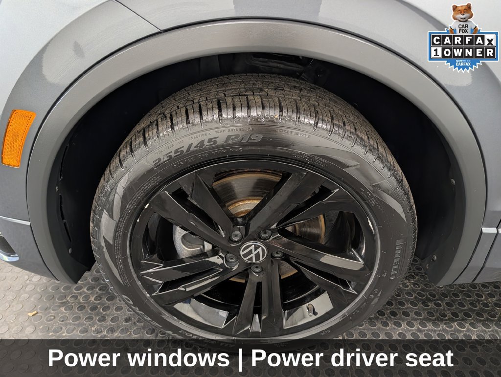 Used 2023 Volkswagen Tiguan SE R-Line AWD/4WD image 9