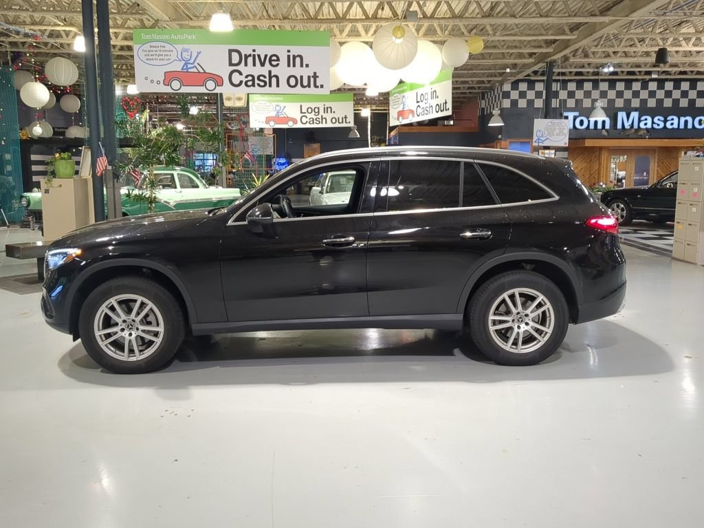 Used 2023 Mercedes-Benz GLC 300 4MATIC image 11