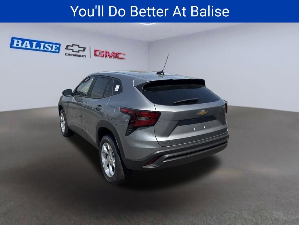 New 2026 Chevrolet Trax LS w/ LS Convenience Package FWD image 5