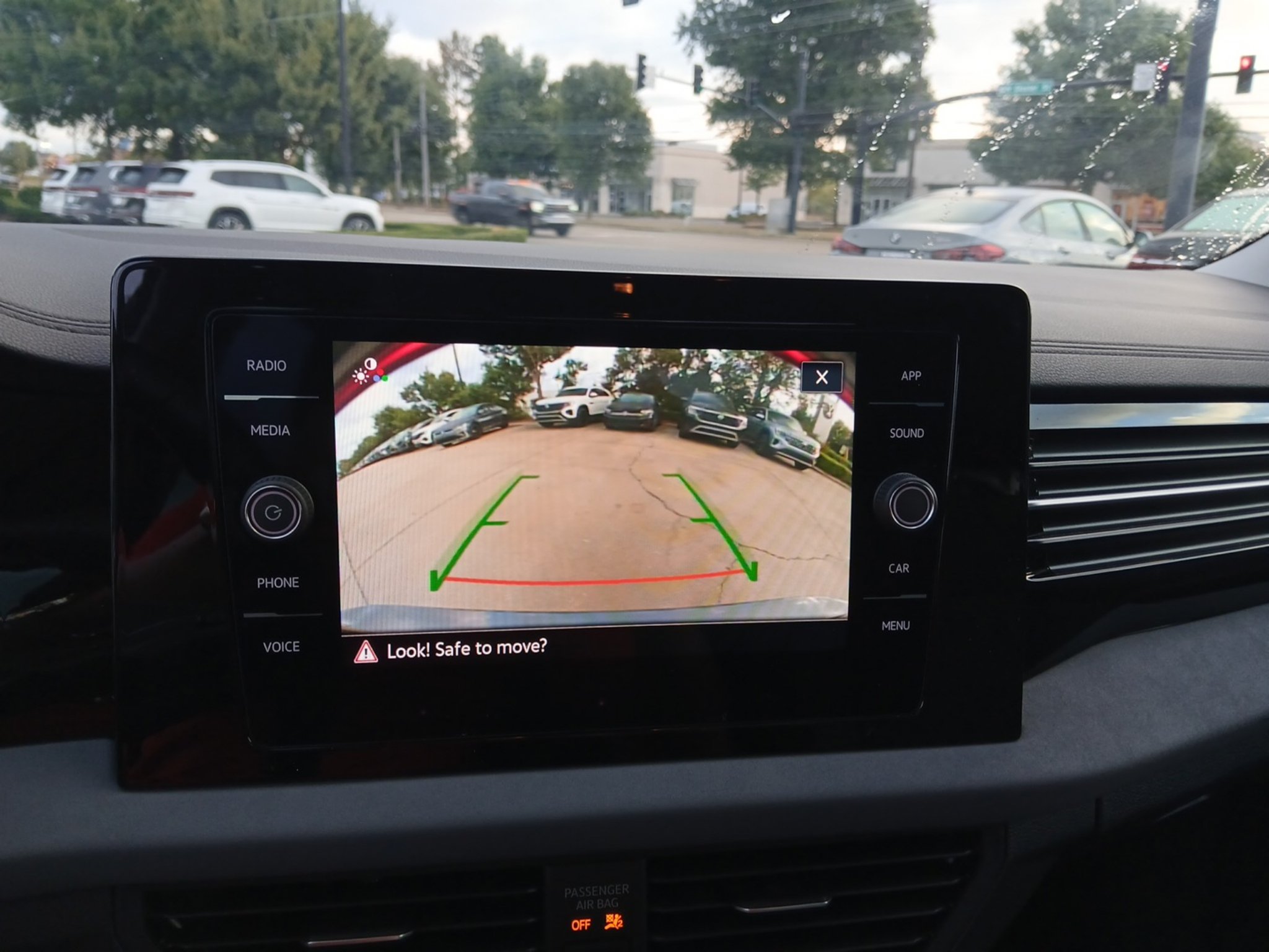 Certified 2026 Volkswagen Jetta SE FWD image 27