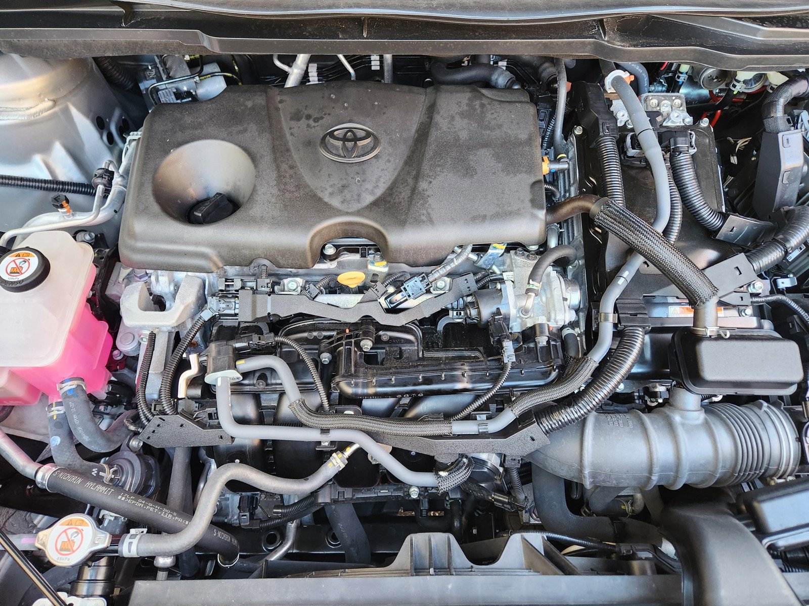 Used 2024 Toyota Sienna Platinum image 9