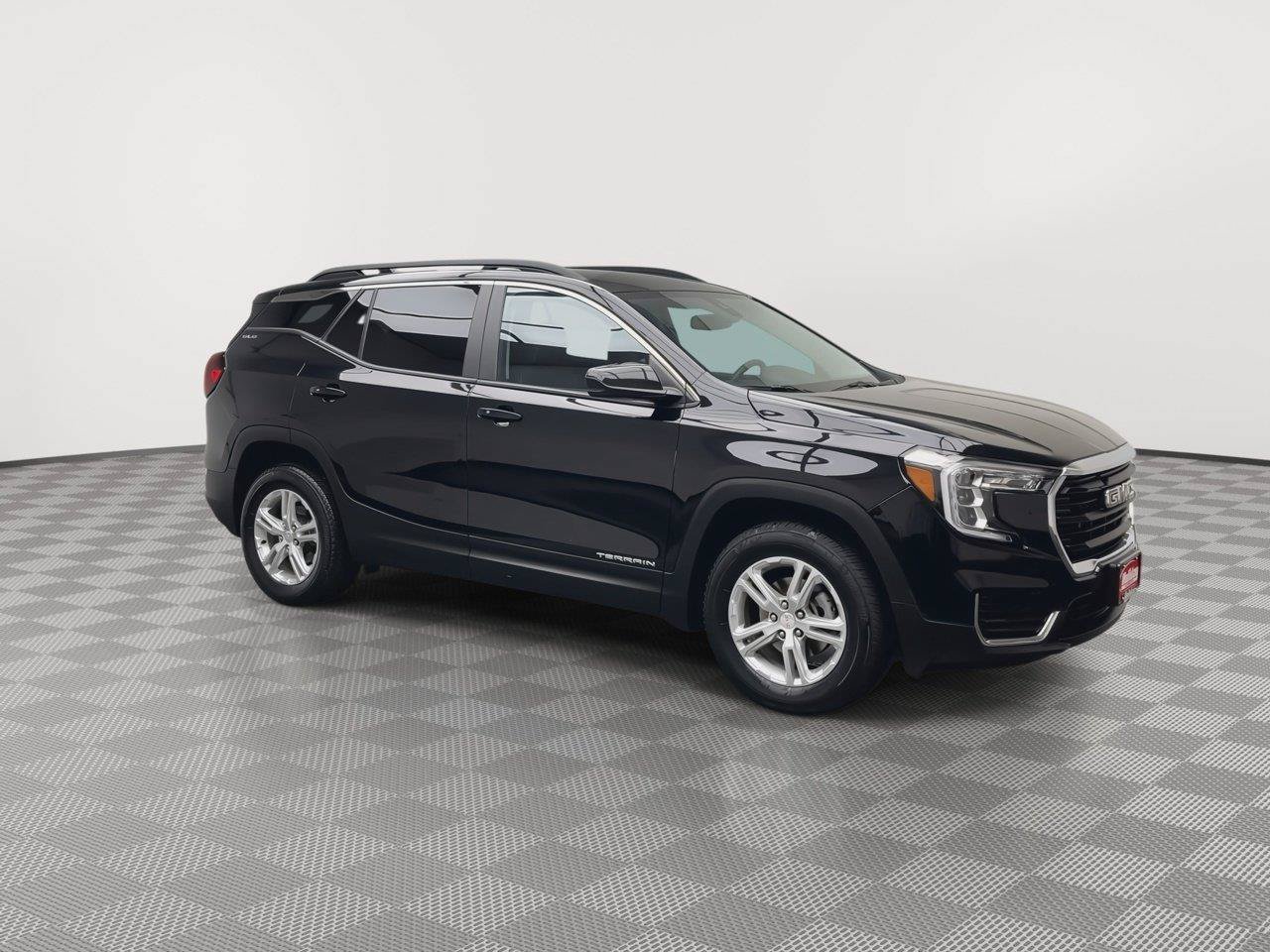 Used 2023 GMC Terrain SLE w/ Driver Convenience Package AWD/4WD image 39