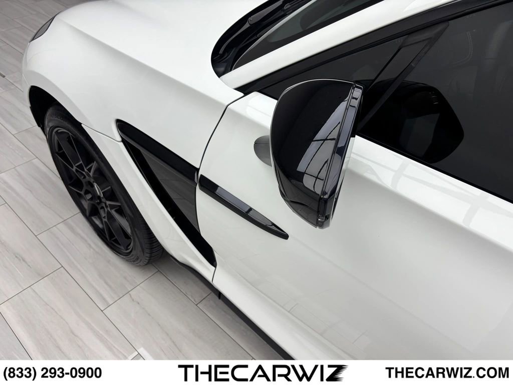 Used 2021 Aston Martin DBX AWD/4WD image 14