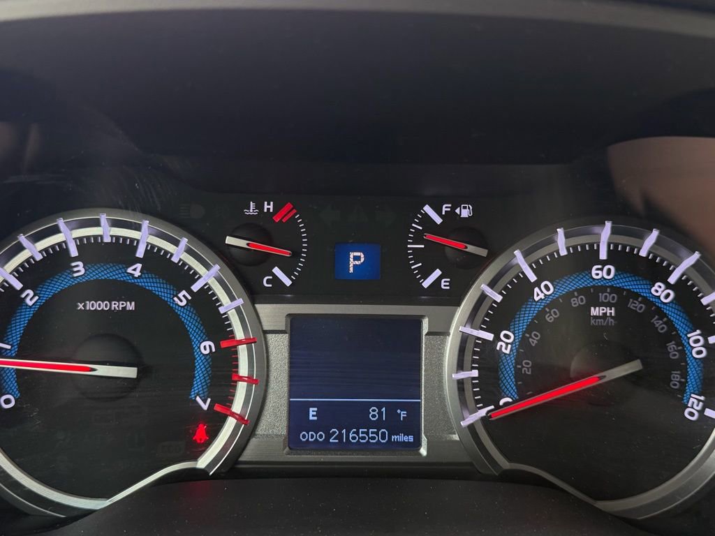 Used 2016 Toyota 4Runner Limited image 18