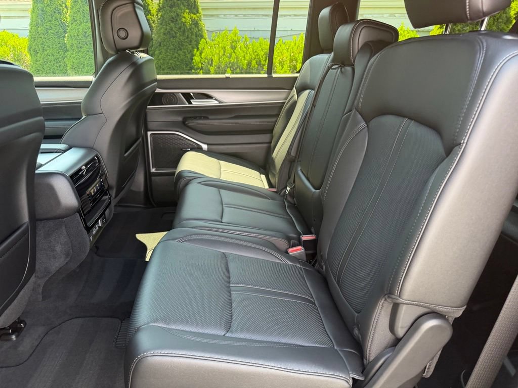 New 2025 Jeep Wagoneer L 4WD w/ Convenience Group I image 13