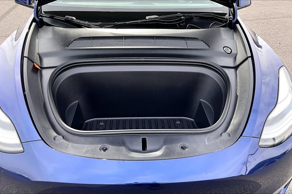 Used 2023 Tesla Model Y Long Range AWD/4WD image 10