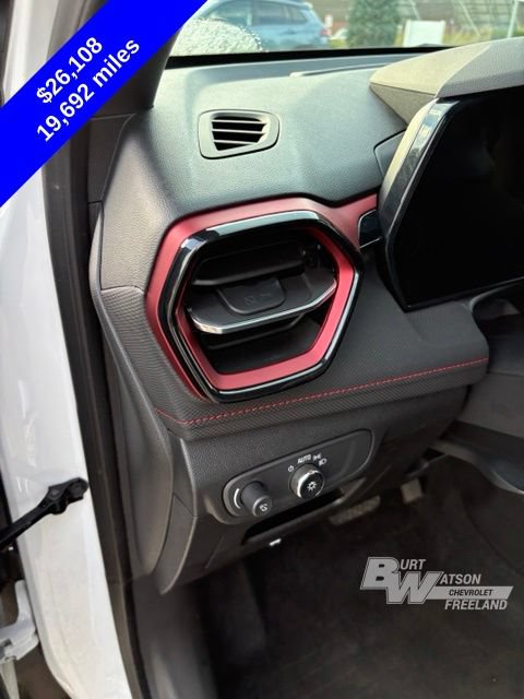 Used 2024 Chevrolet TrailBlazer RS w/ Convenience Package AWD/4WD image 13
