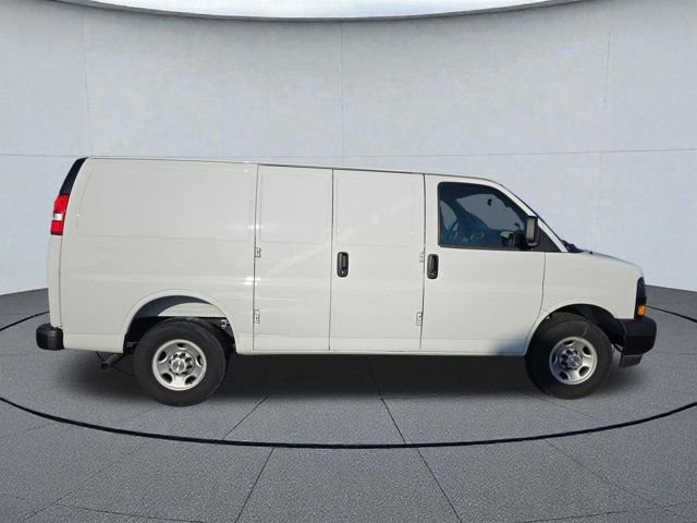 Used 2024 Chevrolet Express 2500 w/ Driver Convenience Package image 6