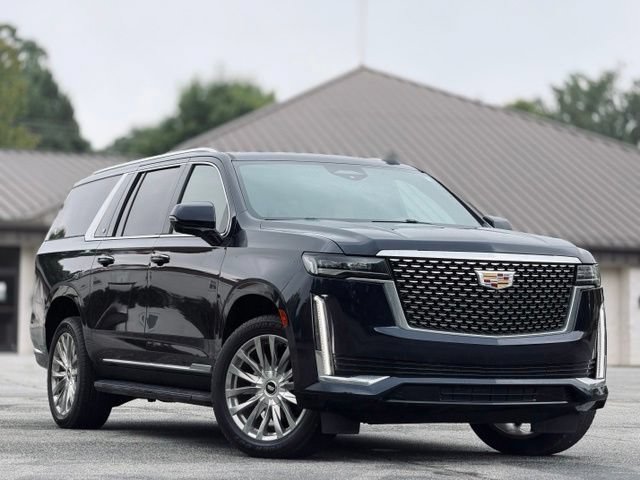 Used 2023 Cadillac Escalade ESV Premium Luxury AWD/4WD image 3