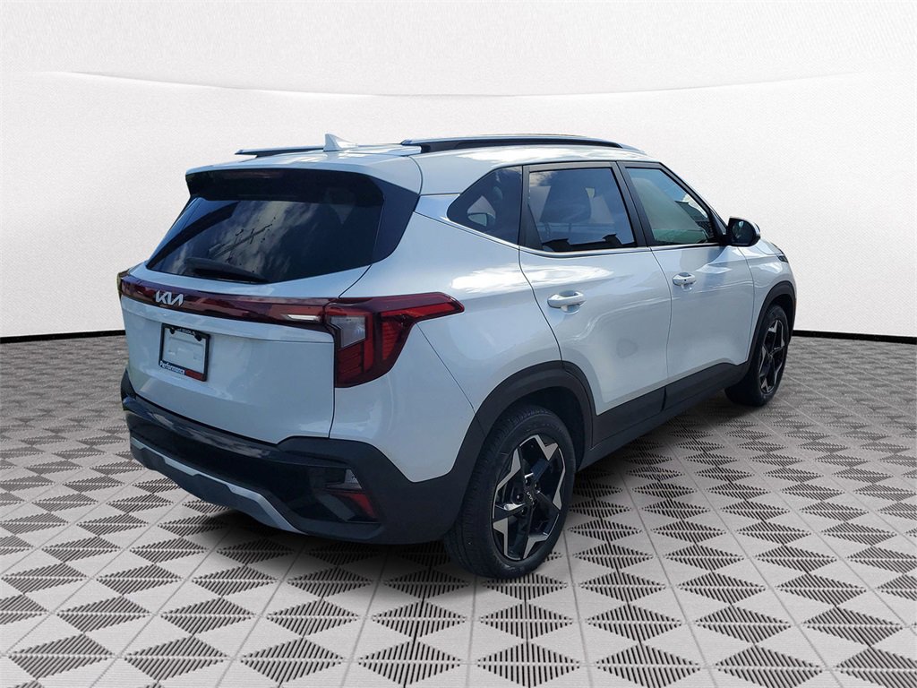 Used 2024 Kia Seltos EX image 6