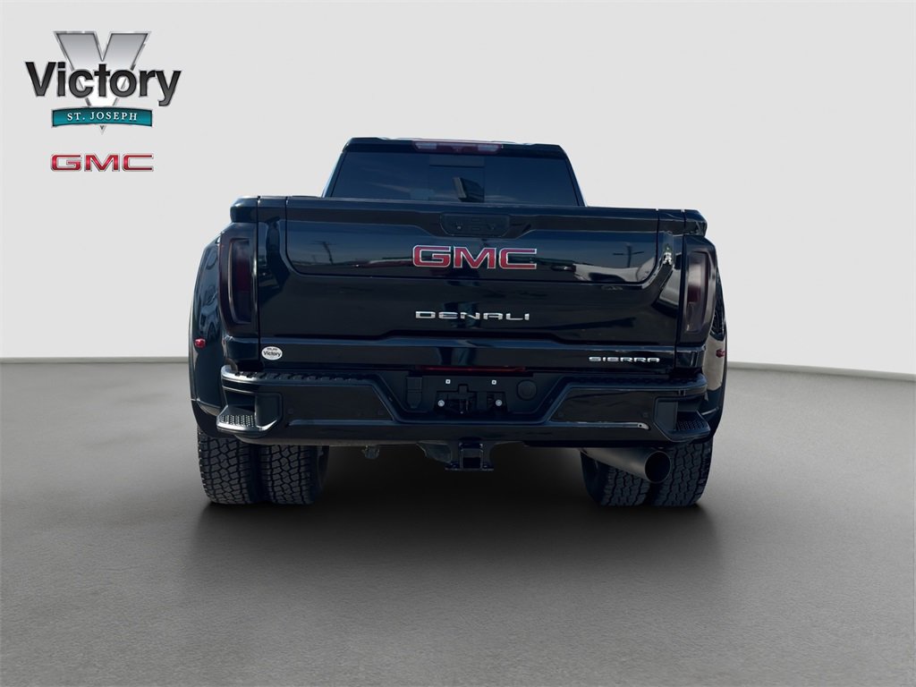 Used 2022 GMC Sierra 3500 Denali image 14