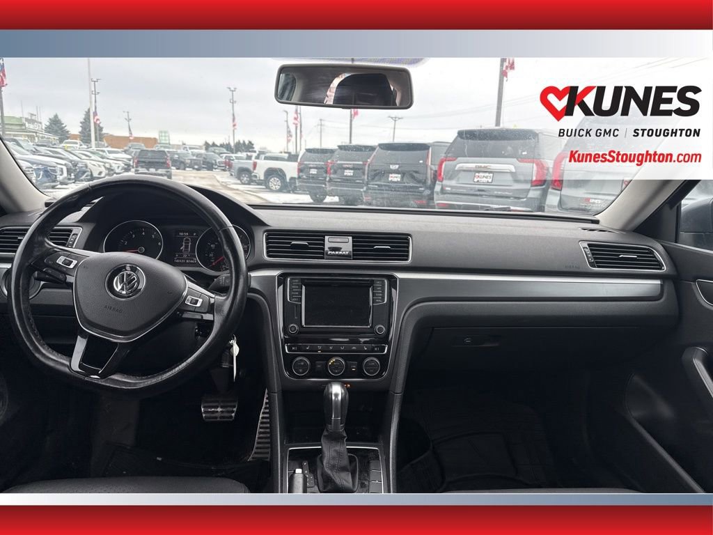 Used 2018 Volkswagen Passat 2.0T S image 32