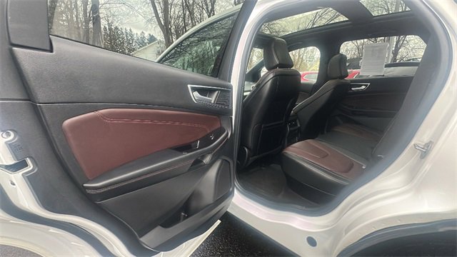 Used 2020 Ford Edge Titanium w/ Equipment Group 301A image 35