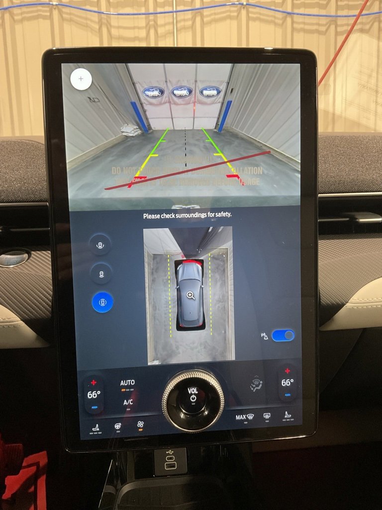 Used 2025 Ford Mustang Mach-E Premium image 18