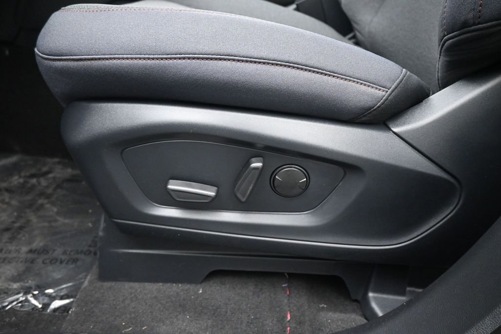 New 2026 Ford Explorer Active RWD image 10