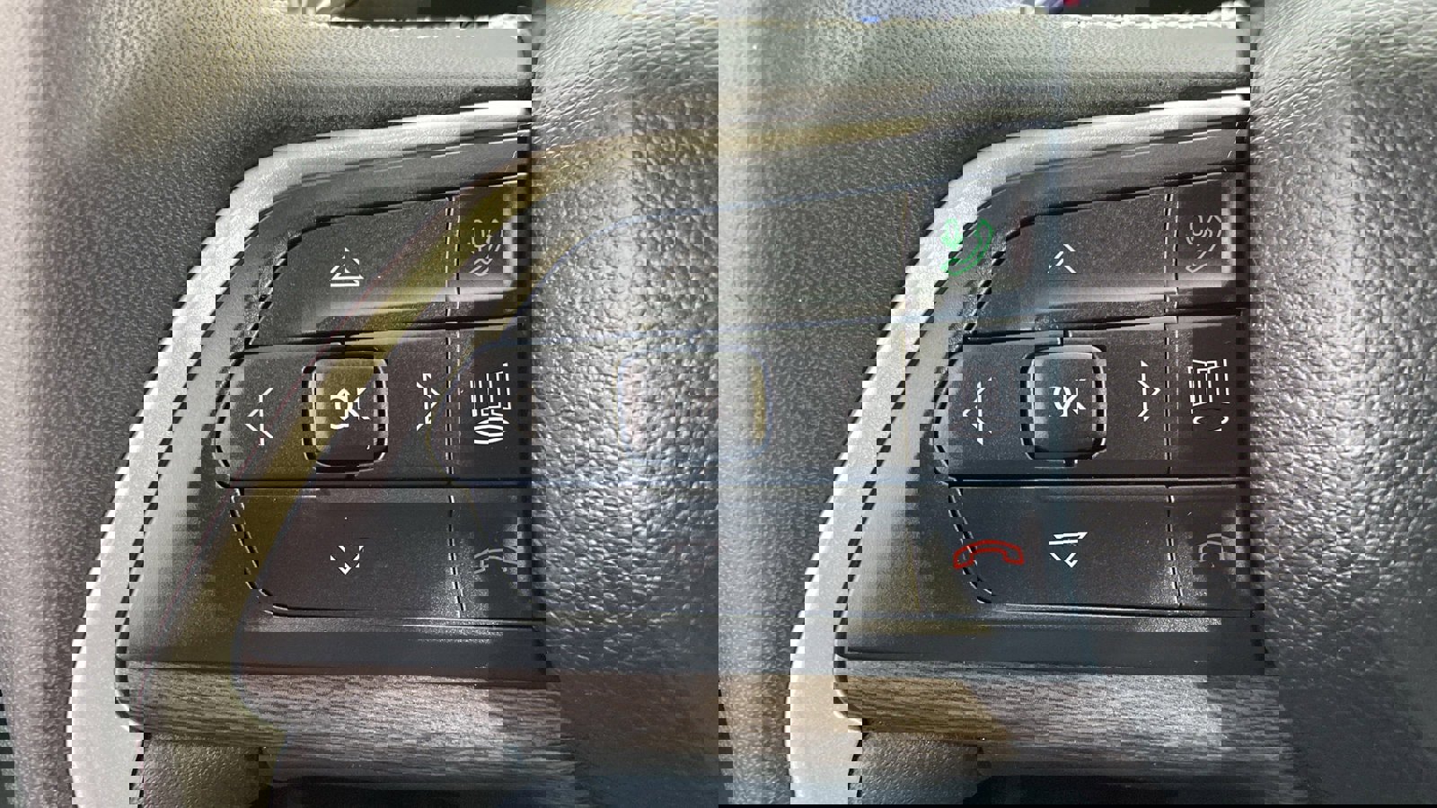 Certified 2023 Jeep Grand Cherokee L Limited image 11