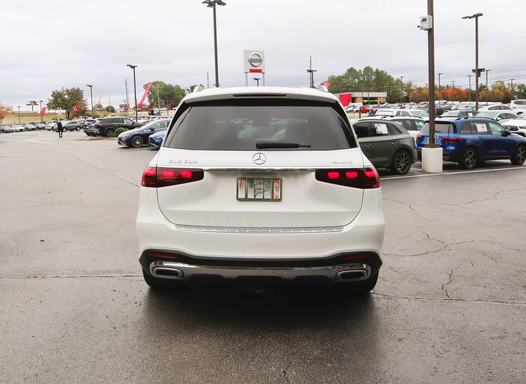 Used 2025 Mercedes-Benz GLS 580 4MATIC image 4