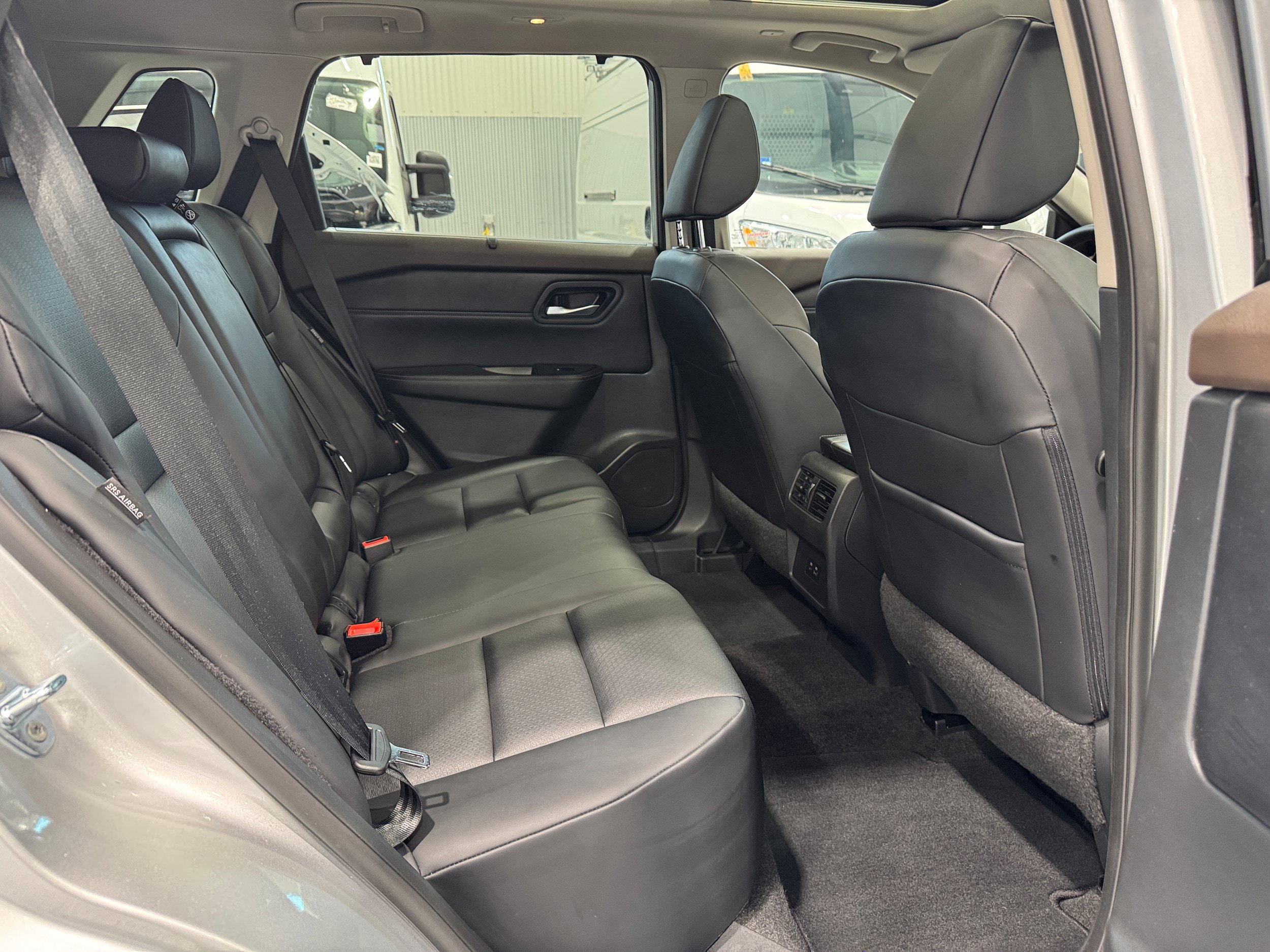 Certified 2023 Nissan Rogue SV w/ SV Premium B Package AWD/4WD image 11