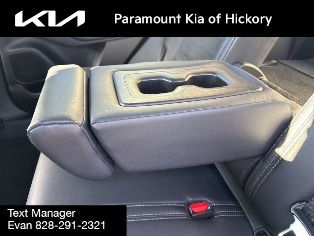 Used 2022 Mitsubishi Outlander SEL Black Edition FWD image 16