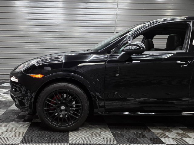 Used 2014 Porsche Cayenne GTS AWD/4WD image 43