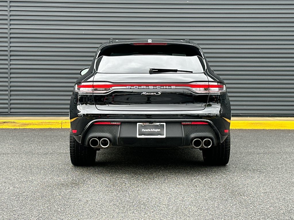 Certified 2023 Porsche Macan S AWD/4WD image 10
