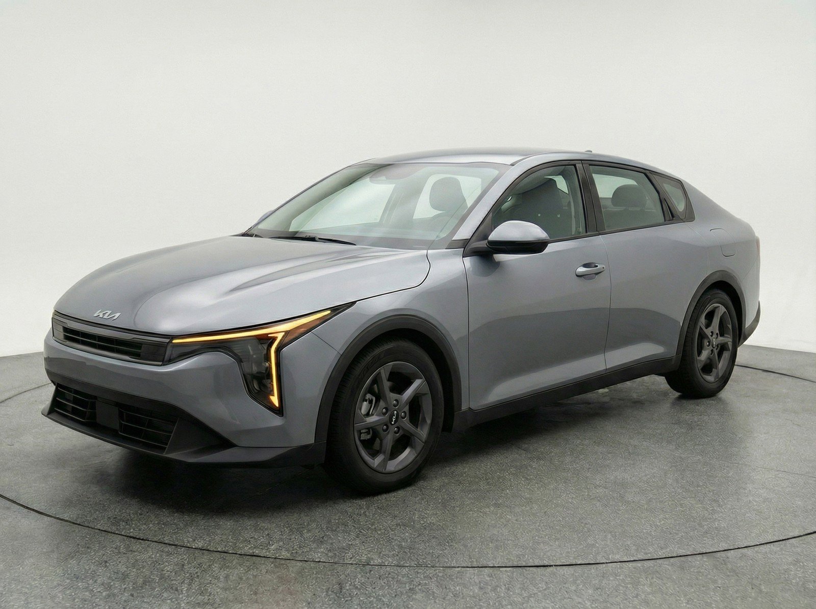 Used 2025 Kia K4 LXS image 3