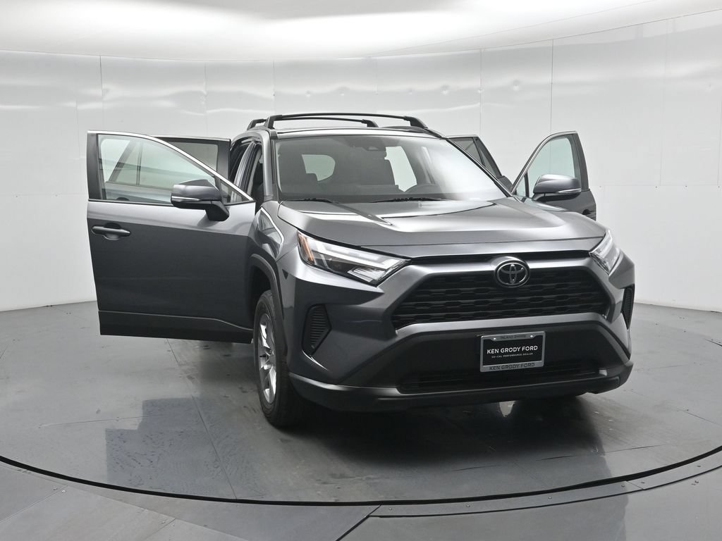 Used 2024 Toyota RAV4 XLE w/ Convenience Package FWD image 31