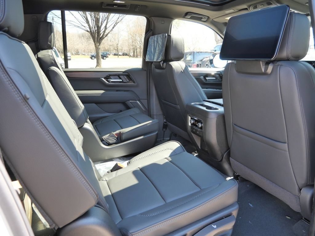 New 2026 GMC Yukon XL Denali w/ Denali Reserve Package AWD/4WD image 33