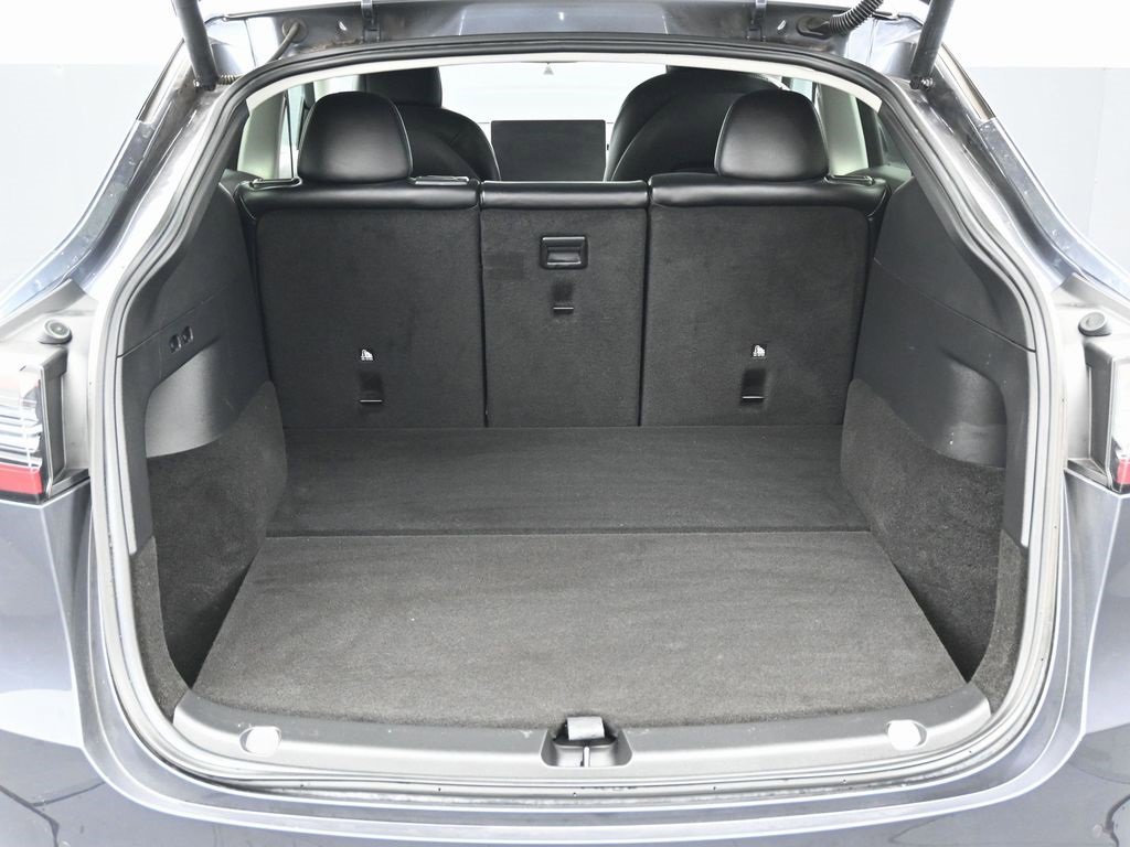 Used 2022 Tesla Model Y Performance image 14