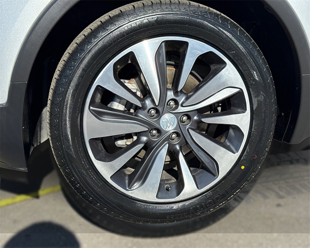 Used 2020 Buick Encore Essence image 15