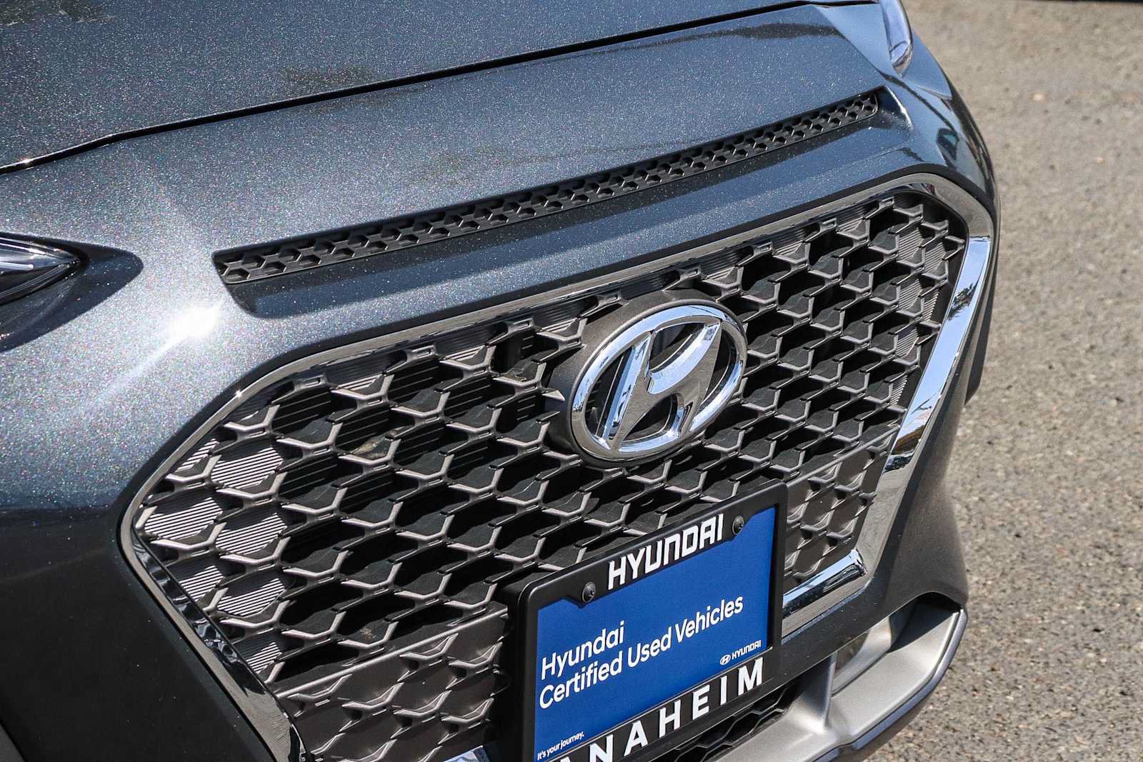 Used 2021 Hyundai Kona Limited w/ Cargo Package AWD/4WD image 6