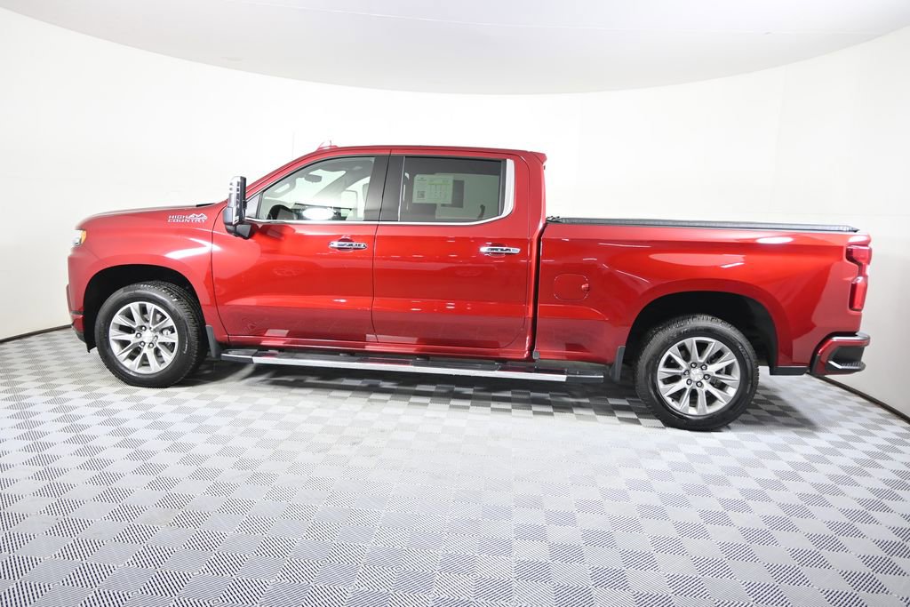 Used 2022 Chevrolet Silverado 1500 High Country w/ Technology Package image 3