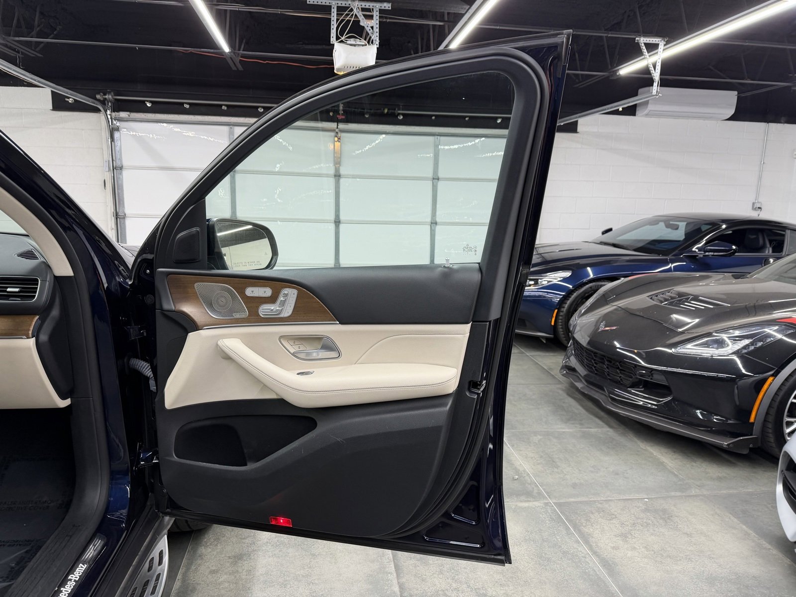 Used 2022 Mercedes-Benz GLS 450 GLS 450 image 23