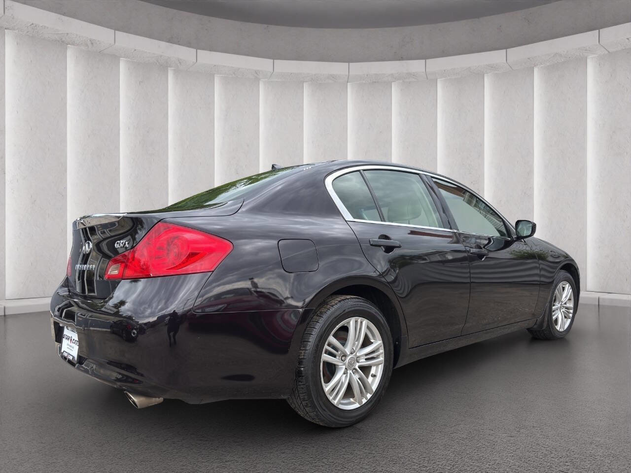 Used 2013 INFINITI G37 x Sedan w/ Premium Pkg AWD/4WD image 5