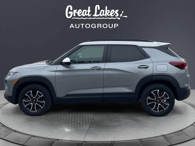 Used 2023 Chevrolet TrailBlazer ACTIV w/ Sun and Liftgate Package AWD/4WD image 2