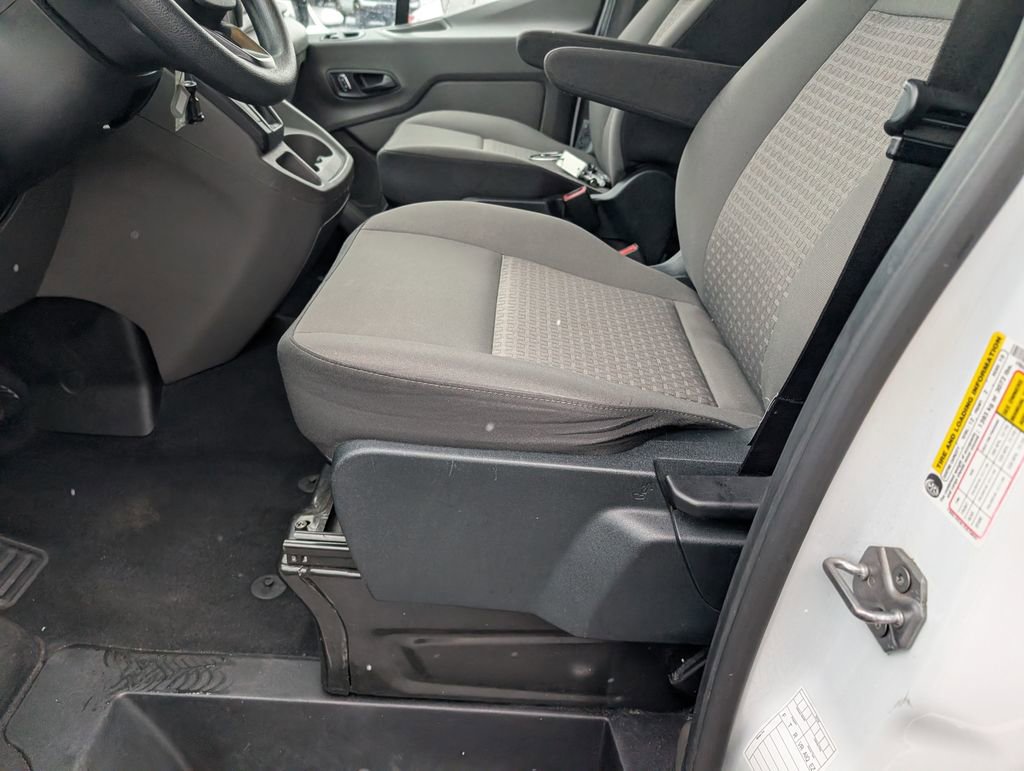Used 2023 Ford Transit 350 XLT image 13