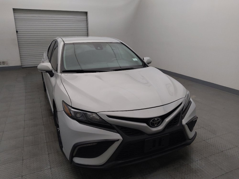 Used 2024 Toyota Camry SE image 14