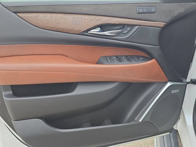 Used 2019 Cadillac Escalade Premium Luxury AWD/4WD image 5