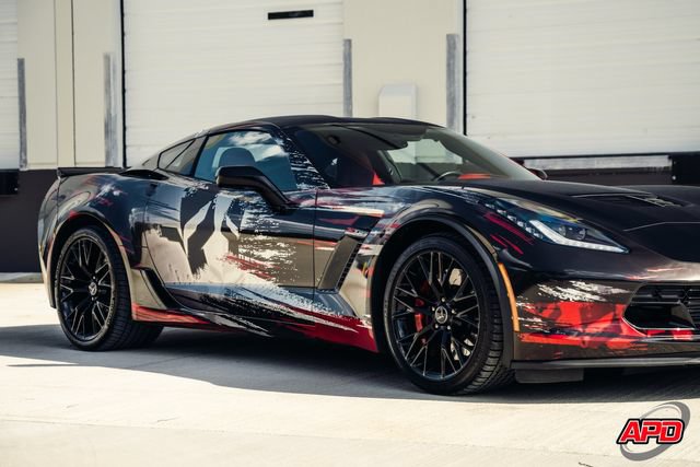 Used 2015 Chevrolet Corvette Z06 w/ 3LZ Preferred Equipment Group RWD image 50