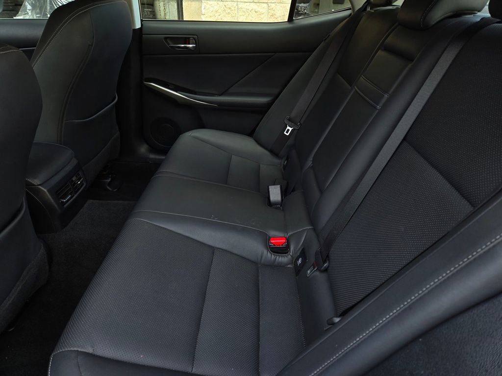 Used 2015 Lexus IS 250 w/ Navigation System Package RWD image 13
